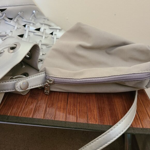 NŌBO (Poland) Silver Drawstring Basketweave Shoulder Bag - NWOT - Picture 7 of 11